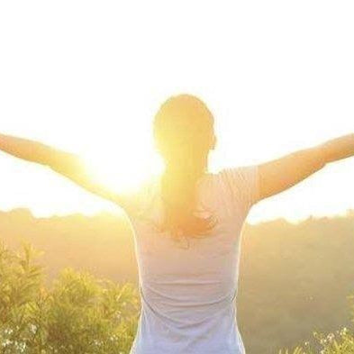 Vitamin D, Hormon Bahagia, dan Sinar Matahari: Kombinasi Kesehatan yang Dilupakan