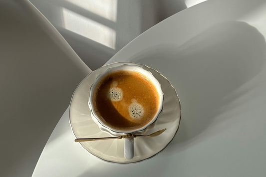 Efek Konsumsi Kopi Saat Sahur terhadap Risiko Dehidrasi dan Asam Lambung