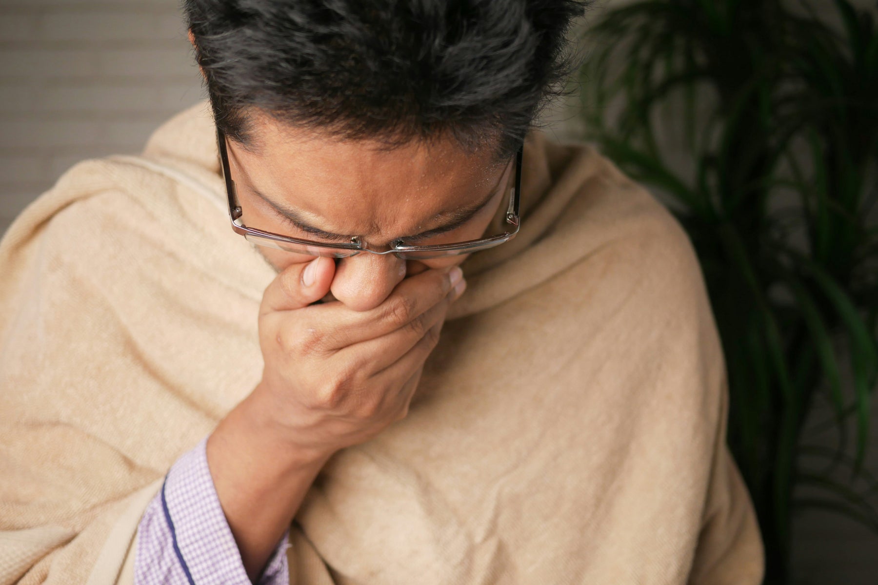 Jangan Anggap Remeh Batuk Berkepanjangan — Bisa Jadi Gejala TBC