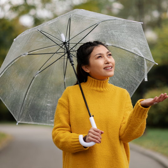 Mengarungi Musim Hujan dengan Sehat: Panduan Menjaga Kesehatan Anda