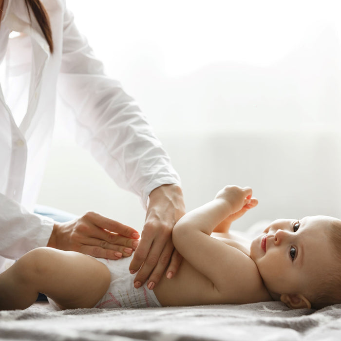 Manfaat Minyak Telon untuk Bayi : Tradisi dan Keuntungan Kesehatan yang Berharga